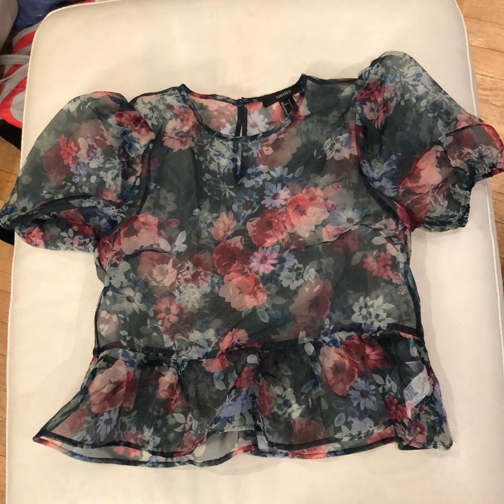 Forever 21 NWOT green/red floral print sheer puff sleeve peplum blouse